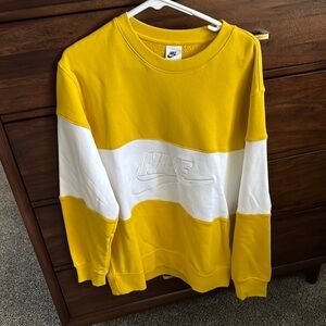 Nike Men's Yellow and White Sweatshirt